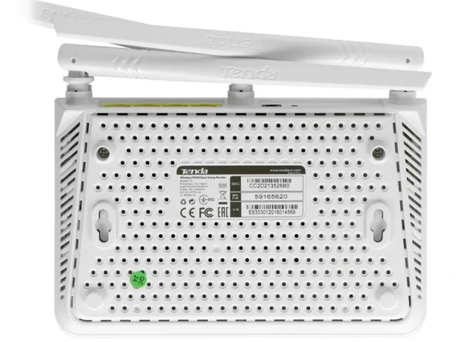 Tenda F3 router back side image